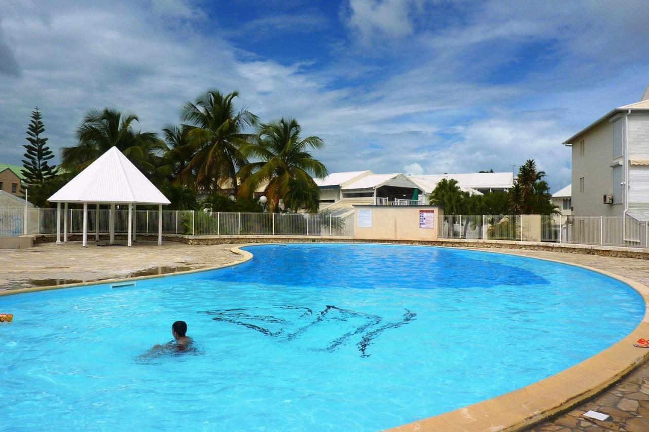 T3, Piscine, Plages Et Commerces A Pieds Sur La Marina Сен-Франсуа Экстерьер фото